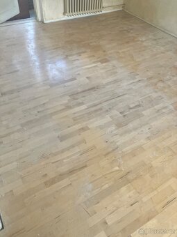Plovoucí podlaha s pochuzi vrstvou dřeva - 25 m2 - 4