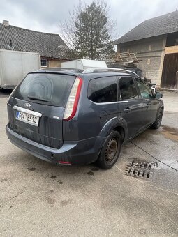 Ford Focus - 4