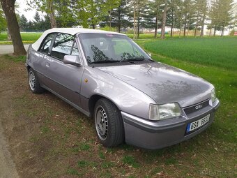 Opel Kadett GSI Bertone - 4