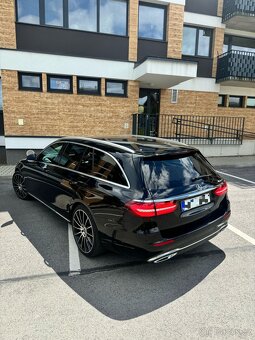 Mercedes E 300D 4-Matic W213 - 4