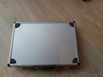 SDS vrtáky a sekáče Makita - 4