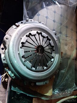 Spojka Volvo V40 apod. - 4