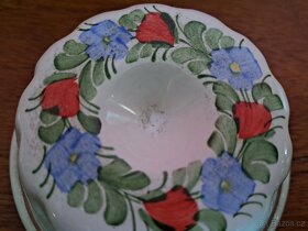 Chodská keramika s květinovým folklorním motivem - bábovička - 4