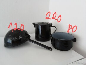 Černé, staré, smaltované nádobí - 4