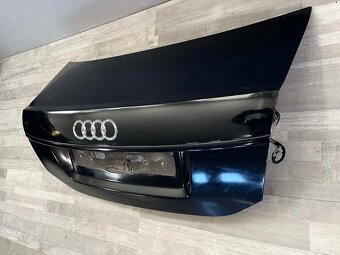 AUDI A6 - 4F - C6 - 04-08 - zadní víko SEDAN LZ9Y - 4