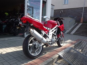 Hyosung GT 650R - 4
