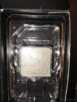 AMD Ryzen 3 4300G - 4