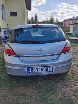 Opel Astra NÍZKÝ NÁJEZD - 4