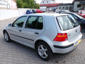 Volkswagen Golf 1,4 i KLIMATIZACE - 4