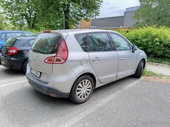 Renault scenic na nahradní díly - 4