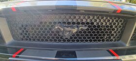 PRONÁJEM VOZU FORD MUSTANG 5.0 GT - 4