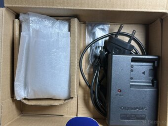 Olympus Fe-20 - 4