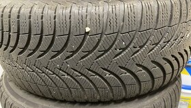 Prodám 4 ks pneu Michelin 225/55 R16 i s elektrony - 4