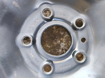 Zimní sada 5x112 r16 VW Škoda 205/55/16 8mm - 4