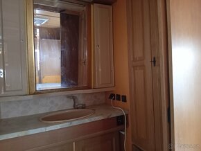 Obytný přívěs karavan - 4