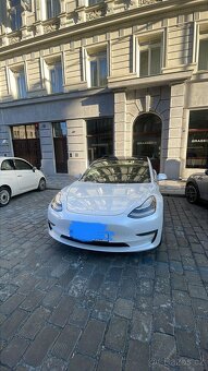 Tesla 3 Performance - 4