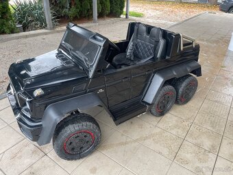 Autíčko beneo mercedes benz 6x6 - 4