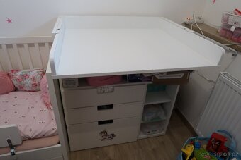 Přebalovací pult - 4