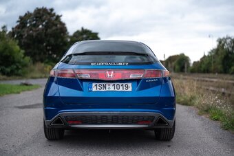 Honda Civic 2.2 i-CTDi 103 kW, Executive, pan.střecha 2006 - 4