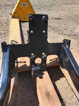 Originální nový ochranný rám na traktor Kubota - 4