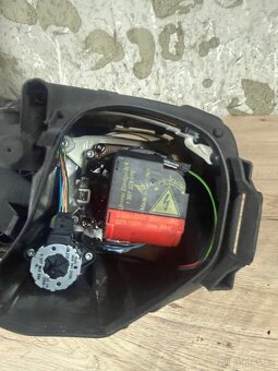 Přední xenonové světla Touran  1T1 - 4