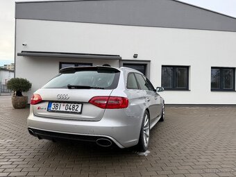 Audi RS4 - 4