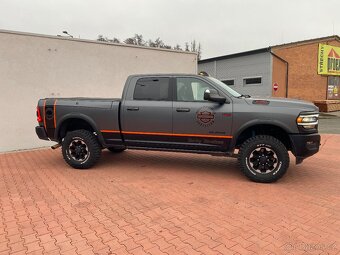 DODGE RAM 2500 6.4 V 8 - 4