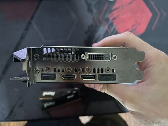 ASUS STRIX GAMING GeForce GTX 1060 6GB - 4