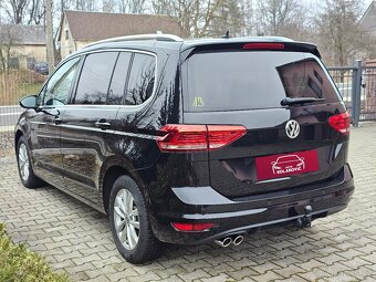 Volkswagen Touran 2.0TDi Highline DCC 140kW |2017|106 000 km - 4