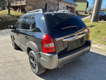 Hyundai Tucson 2.0 CRDI - 4