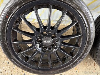 Prodám kola 5x100 R17 ATS s letními pneu 215/40Z R17 - 4