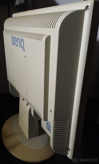 BenQ FP767 skvělé parametry,17palců,Integrované reproduktory - 4