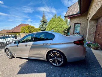 BMW M550i Individual, masáže, Webasto, Head-up, Soft close - 4