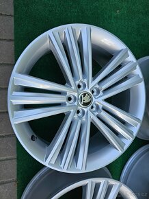 ALU kola Škoda 5x100 Kamiq Scala R18 ET39 7J Sirius nové - 4