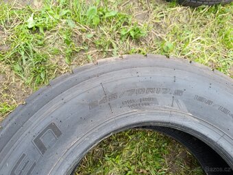 Pneumatiky 245/70 R 17,5 - 4