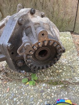 Volvo 2.5t 154kw - 4