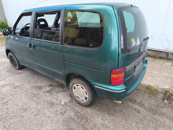 Nissan Serena 1.6 16v 71kw veškeré nd. Levně. - 4