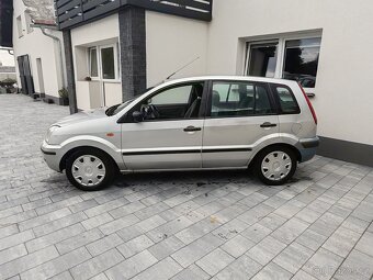 Ford Fusion 1.6i 16v 66kW benzin - 4