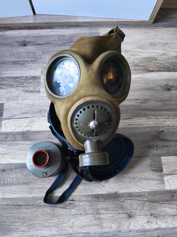 Německa plynová maska Luftschutz Originál - 4