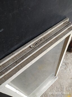 Okno sklopné dvojitě zasklené 80x50 cm. - 4