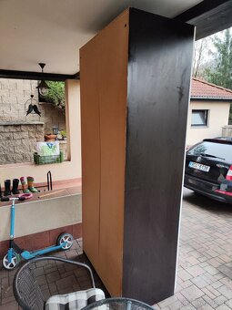 Šatní skříň - dvířka bílý lesk - 4