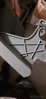 Víko schránky Fabia 1 (Anglie) - 4