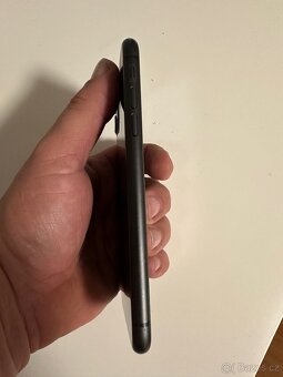 IPhone 11 - 4