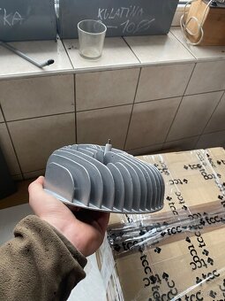 Čistění hliníkových dílů balotinou - 4