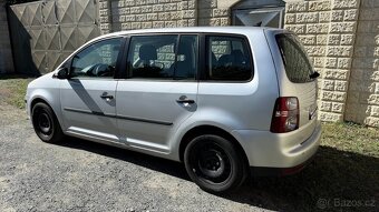VW Touran 1,9 TDI 2010 - 4