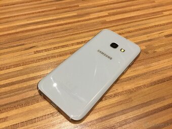 Samsung Galaxy A3 2017 - 4