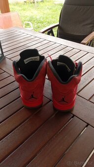 Air Jordan Retro 5 University Red - 4