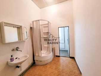 Pronájem obchodu 110 m2, předzahrádka - 4