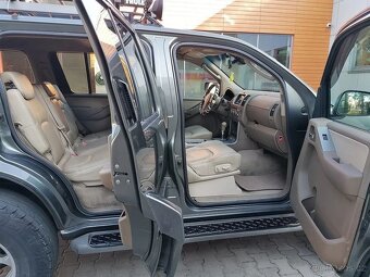 Nissan Pathfinder 2.5 dCi LE Aut. 126kw - 4