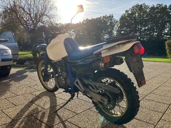 Honda NX 650 Dominator - 4